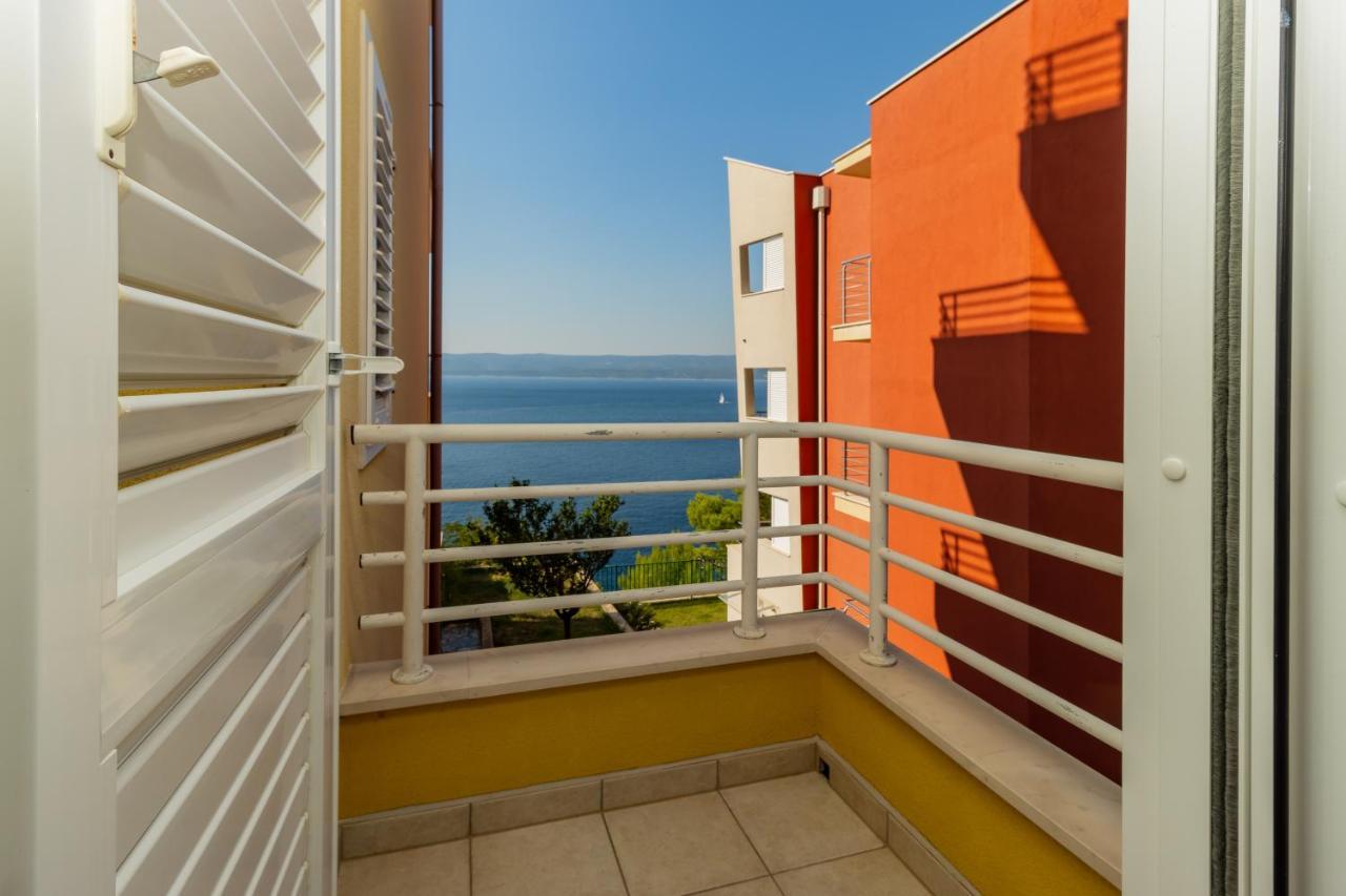 Luxury Apartments Villa Ruzmarina With New Heated Infinity Pool And Lounge Area Marusici  Exterior foto