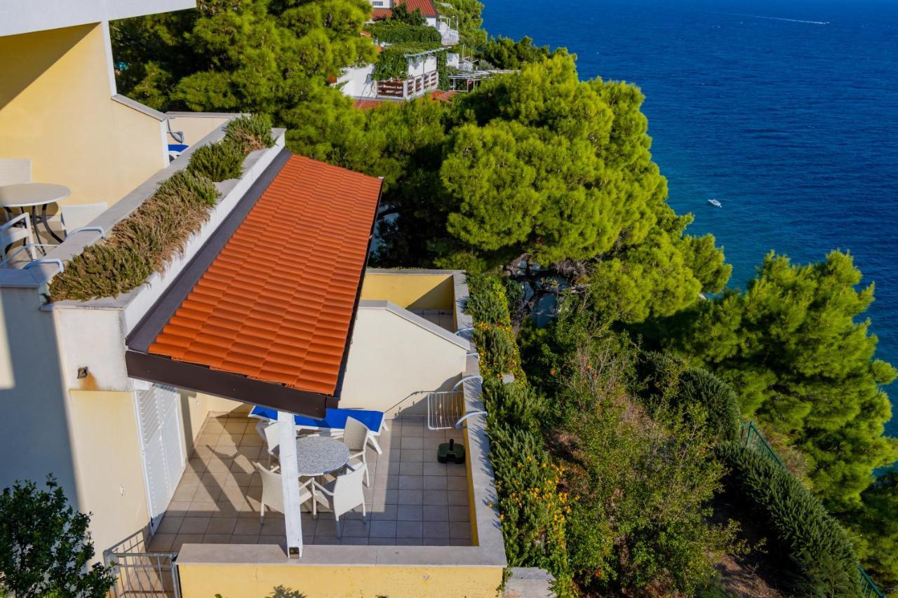 Luxury Apartments Villa Ruzmarina With New Heated Infinity Pool And Lounge Area Marusici  Exterior foto