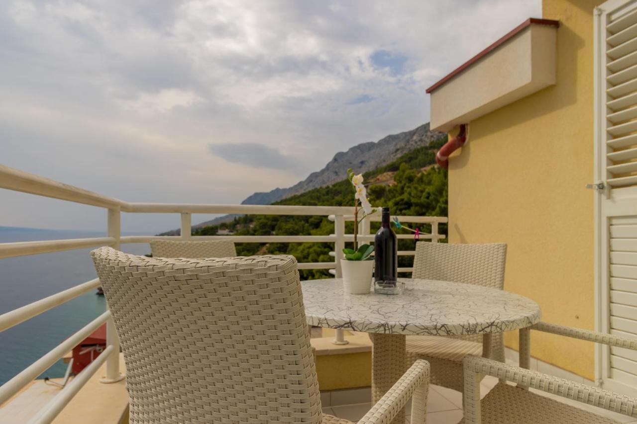 Luxury Apartments Villa Ruzmarina With New Heated Infinity Pool And Lounge Area Marusici  Exterior foto